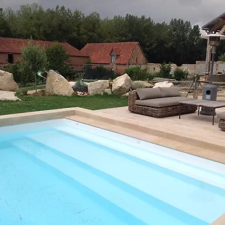 Le Colombier De La Graverie